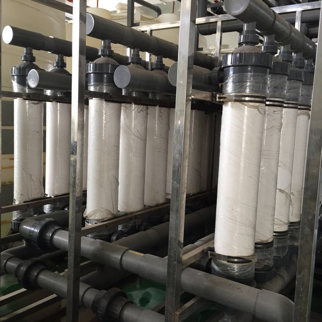 如何防止反渗透设备系统RO膜的性能损坏？